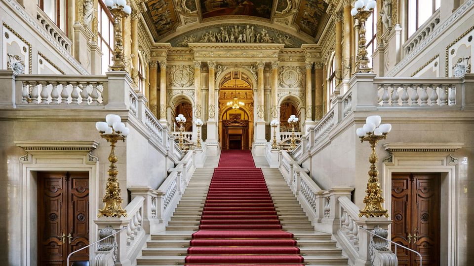 Treppenaufgang des Burgtheaters
