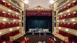 Blick auf die Bühne des Burgtheaters