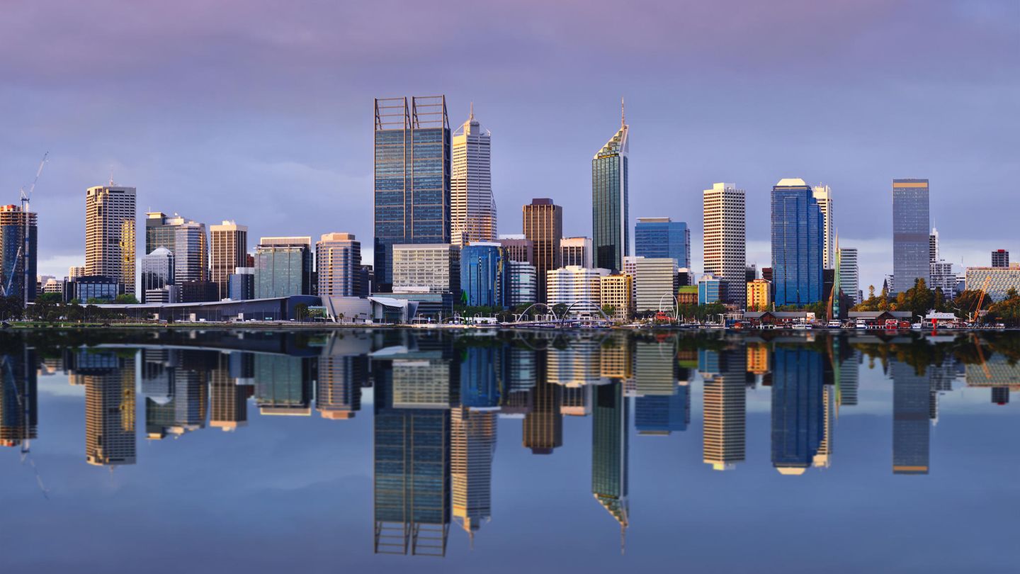 Perth ist nicht nur die pulsierende Hauptstadt von Western Australia, sondern gilt auch als beliebter Ausgangspunkt für viele spannende Roadtrips