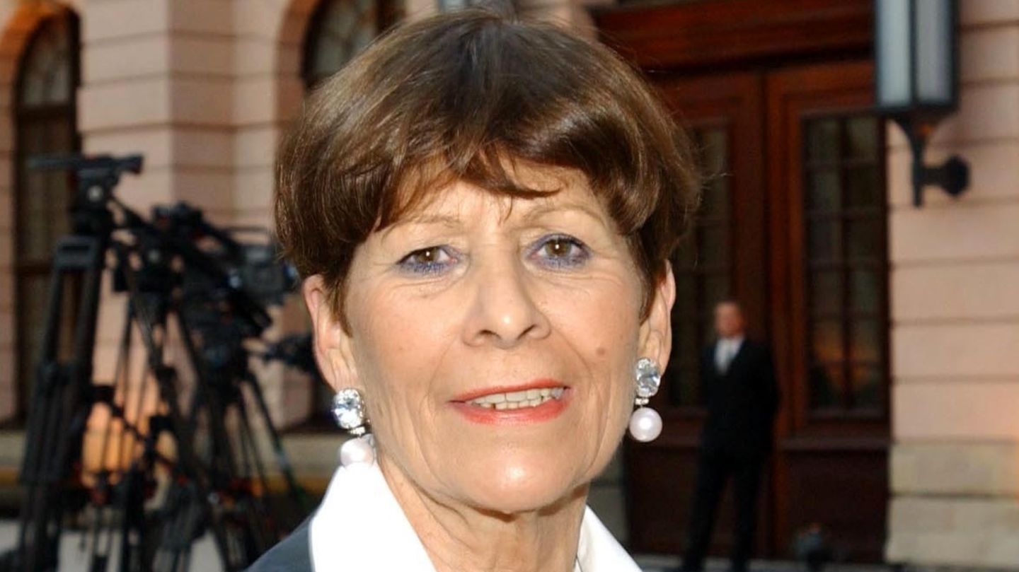 Juliane Weber kommt im Jahr 2006 zu einer Gala in Berlin anlässlich des 75. Geburtstags von Helmut Kohl