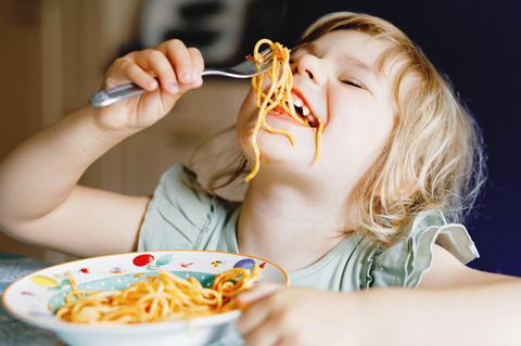 Nudeln essen macht glücklich