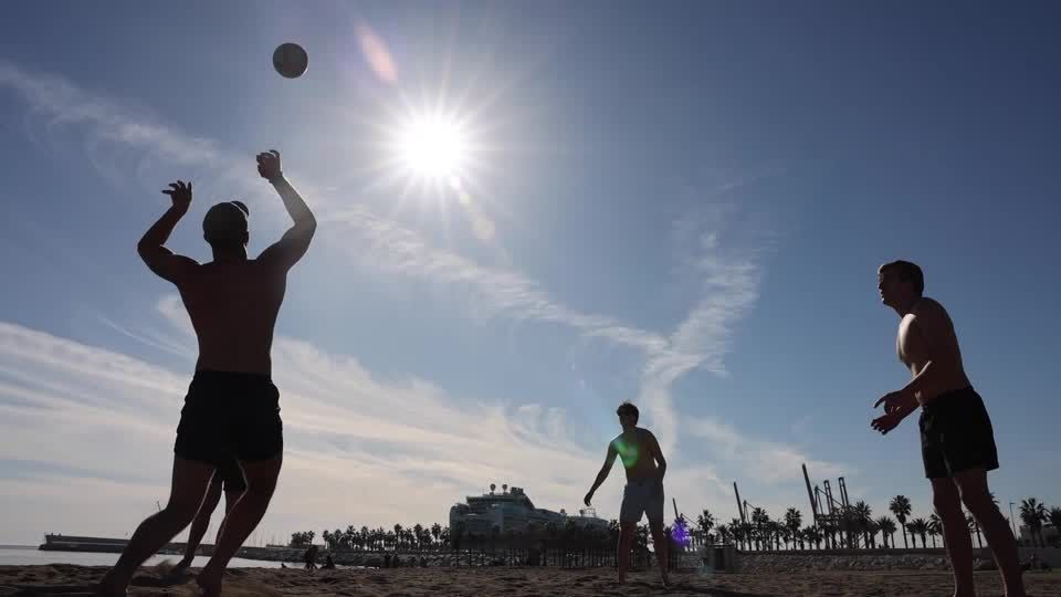 Video: Spanien: Strandwetter im Dezember