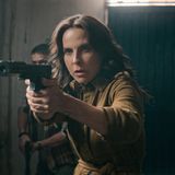 Platz 7: La Reina del Sur  Die Telenovela über den Aufstieg der mexikanischen Drogenbaronin Teresa Mendoza war 2011 eigentlich für den südamerikanischen Markt entwickelt worden, Staffel drei sicherte sich dann Netflix. Mit überwältigendem Erfolg: Fast 430 Millionen Stunden fieberten die Fans bei der neuen Staffel mit. Und das, obwohl die Serie als einzige in den Top 10 nicht global verfügbar ist.