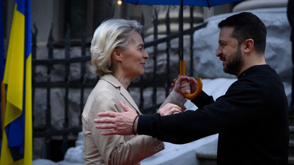 Selenskyj empfängt Von der Leyen in Kiew