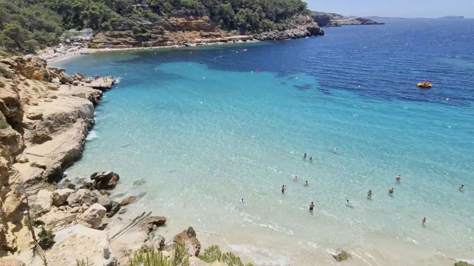 Reise-Tipps: An diesen Urlaubszielen kann man im Winter (günstig) Sonne tanken