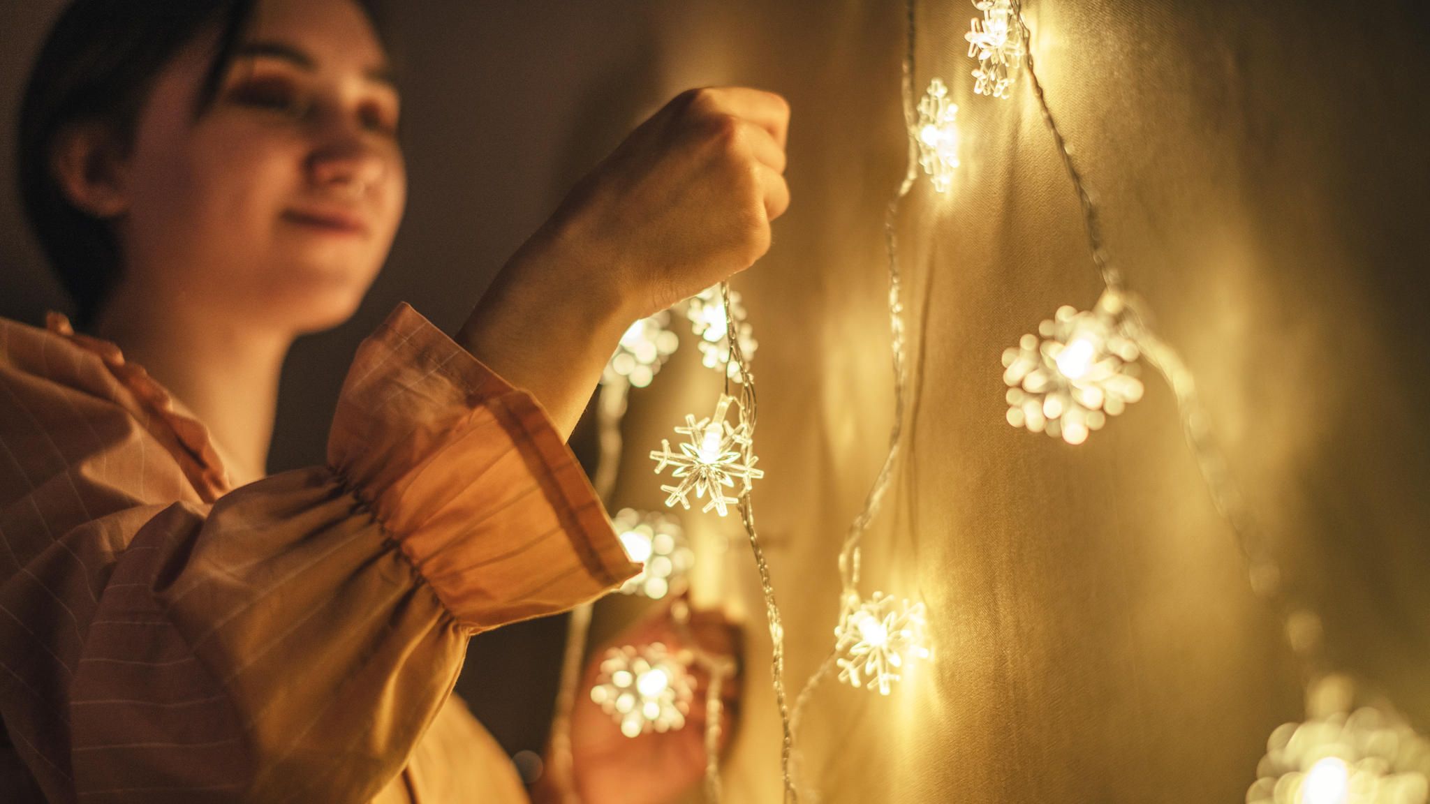 LED Lichterketten: Diese Weihnachtsbeleuchtung liegt 2023 im Trend
