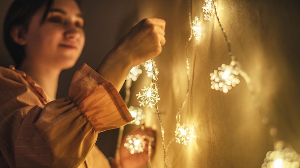 LED Lichterketten: Diese Weihnachtsbeleuchtung liegt 2024 im Trend 