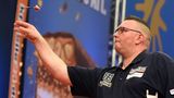 Hobby-Darter Dragutin Horvat, 47 Jahre alt, tritt zum zweiten Mal bei der WM an. Sein erster Versuch 2017 scheiterte in der Vorrunde, diesmal will der Lagerist aus Kassel weiter kommen. Für das Spektakel in London hat er sich Sonderurlaub genommen, sein regulärer Urlaub war bereits aufgebraucht. In der aktuellen Weltrangliste des Verbandes Professional Darts Cooperation (PDC) steht er auf Rang 164.