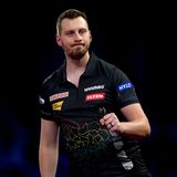 Für Florian Hempel, 33 Jahre alt, ist es die dritte WM-Teilnahme im Alexandra Palace. Dort kam der ehemalige Handball-Torwart nie über die ersten Runden hinaus. In der Weltrangliste belegt der gebürtige Dessauer, der in Köln lebt, Rang 59.