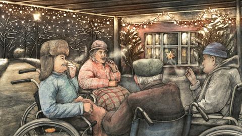 Illustration zeigt: Ältere Menschen sitzen zusammen, Nachts unter Lichterketten und rauchen
