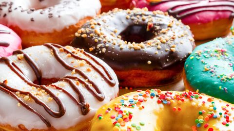 Zuckerfrei leben im Selbstversuch: Donuts mit Zuckerguss