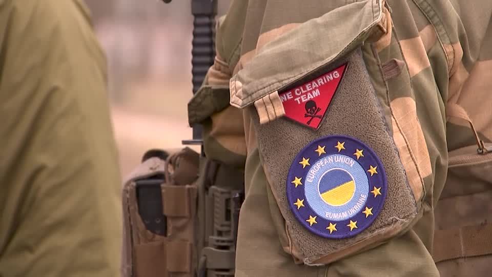 Video: Ausbildung von ukrainischen Soldaten in Deutschland dauert an