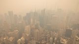 New York, USA. Die US-Metropole schwitzt unter einer Dunstglocke. Noch nie in der Geschichte der Temperaturmessung war es so heiß wie am 6. Juli 2023. Die globale Durchschnittstemperatur lag bei 17,08 Grad Celsius.