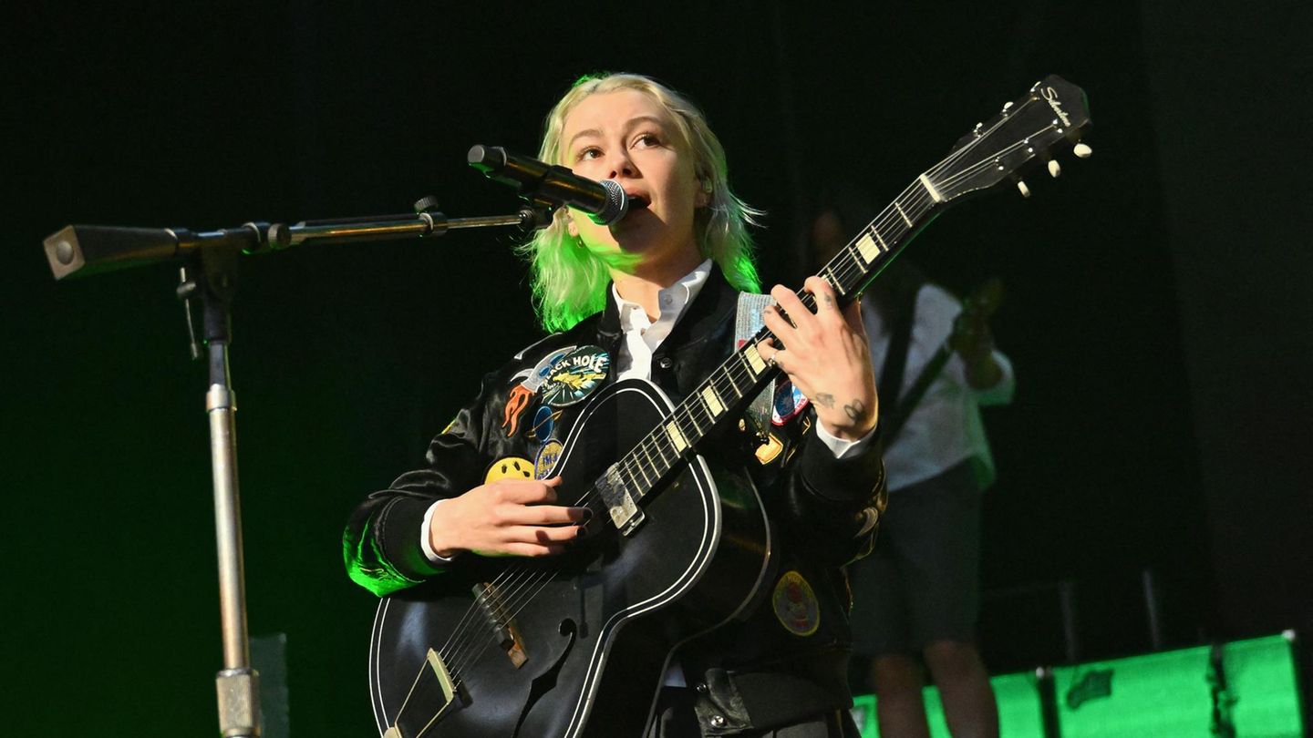 Phoebe Bridgers Phoebe Bridgers