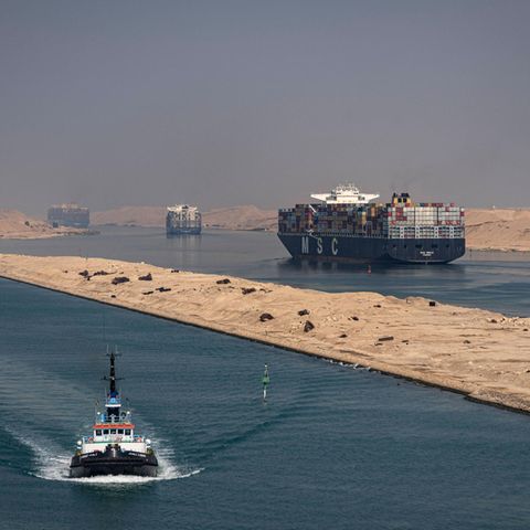 Der Suezkanal ist der schnellste Seeweg zwischen Asien und Europa