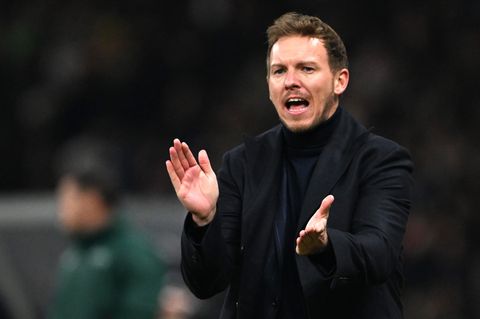 Bundestrainer Julian Nagelsmann klatscht in die Hände