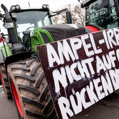 "Ampel-Irrsinn nicht auf dem Rücken der Bauern", fordert ein anderer