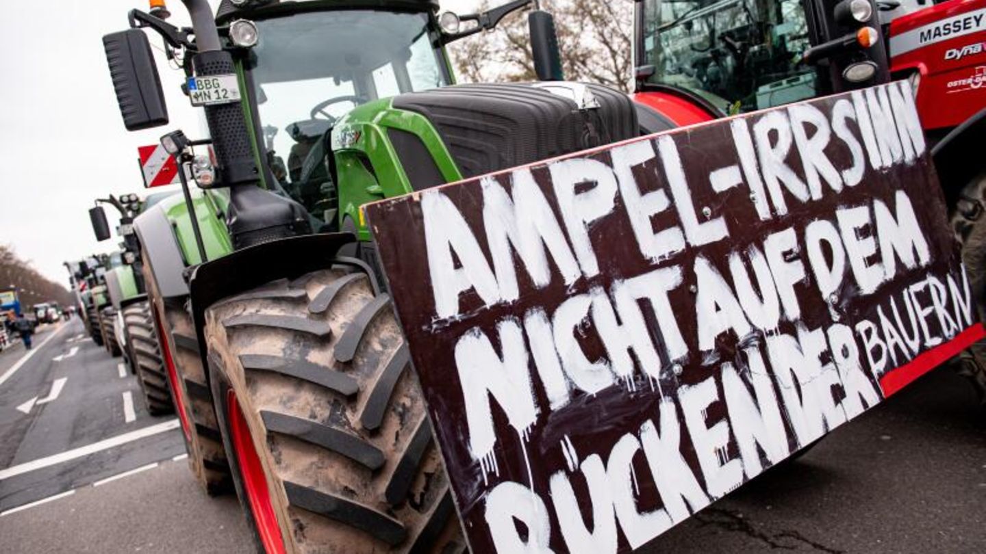 Autoaufkleber Die Ampel muss weg Protest Bauern Regierung in Kreis