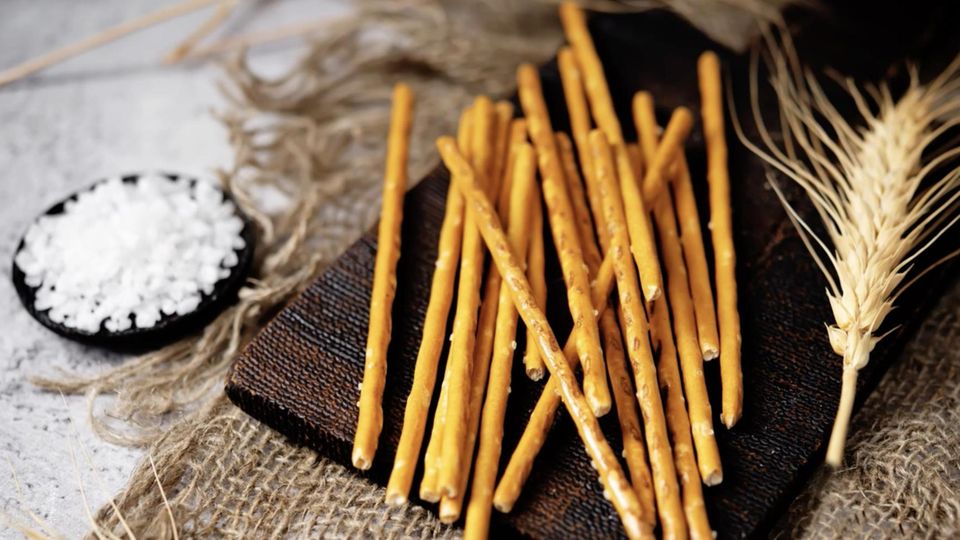 Magen-Darm-Infektion: Salzstangen, Zwieback oder Cola – welche Hausmittel wirklich gegen Durchfall helfen Magen-Darm-Infektion: Salzstangen, Zwieback oder Cola – welche Hausmittel wirklich gegen Durchfall helfen