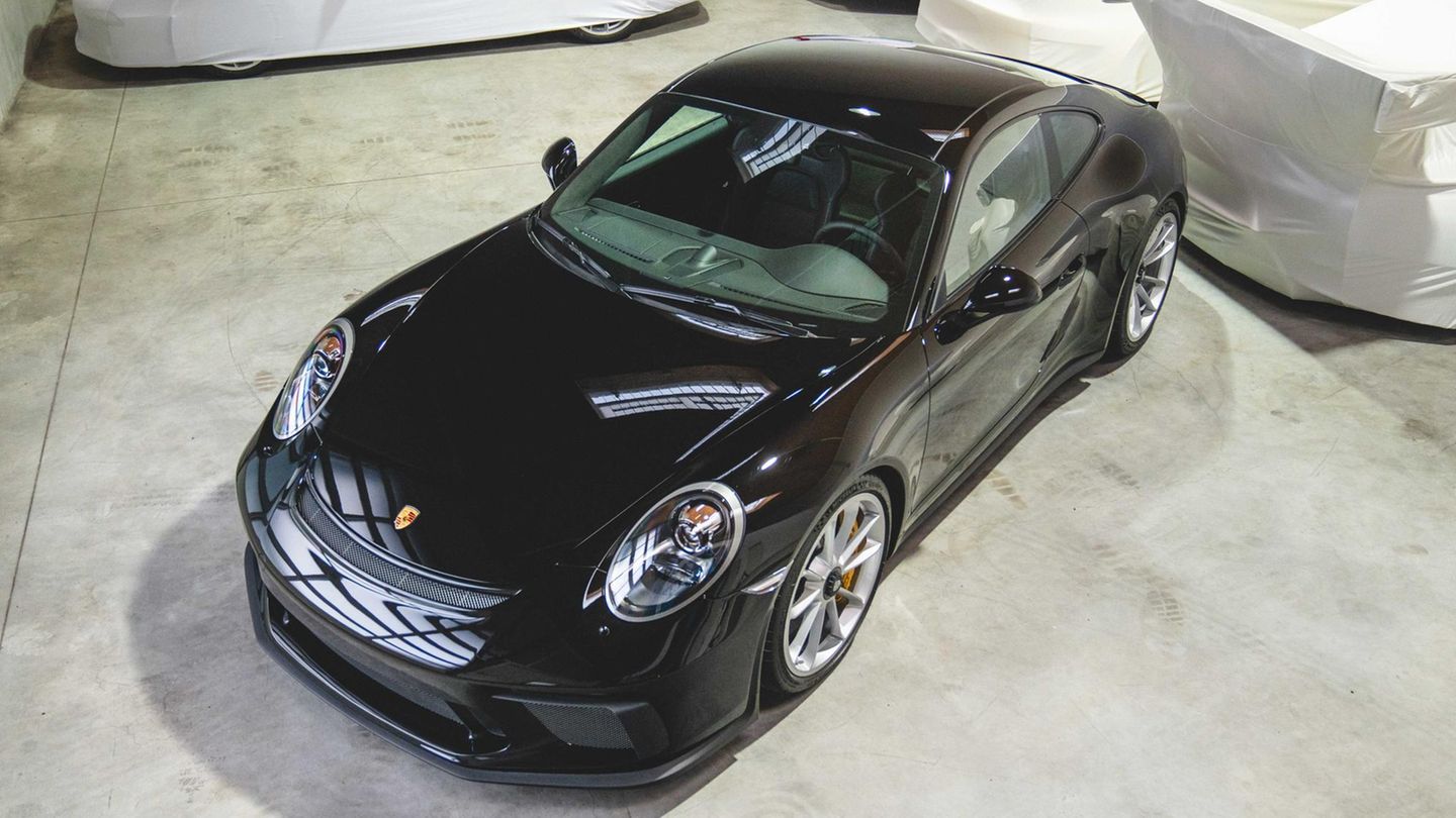 2018 Porsche 991.2 GT3 Touring 2018 Porsche 991.2 GT3 Touring