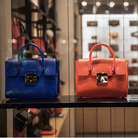 "Fakeshop-Finder": Designerstücke zum kleinen Preis? Wie Sie Fake-Shops im Internet erkennen können