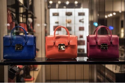 "Fakeshop-Finder": Designerstücke zum kleinen Preis? Wie Sie Fake-Shops im Internet erkennen können