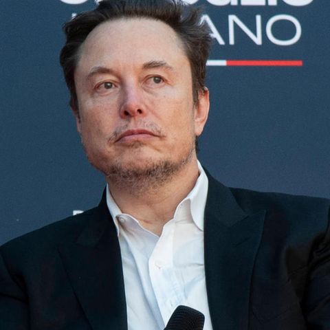 Elon Musk, Inhaber von X (früher Twitter)