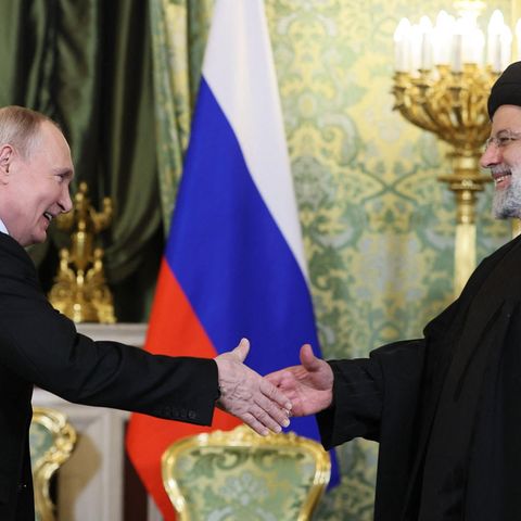 Enge Verbündete: Wladimir Putin empfing Anfang Dezember den iranischen Präsidenten Ebrahim Raisi in Moskau