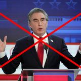 AUSGESCHIEDEN: Doug Burgum. Der Gouverneur von North Dakota beendete am 4. Dezember seinen Wahlkampf, nur zwei Tage vor dem vierten TV-Duell der republikanischen Bewerber, für das er sich unter anderem wegen zu schlechter Umfragewerte nicht qualifiziert hatte. Der Parteiführung warf Burgum vor, mit ihren Hürden für die Debattenteilnahme "den Vorwahlprozess zu verstaatlichen" und engagierten, nachdenklichen Bürgern "die Macht der Demokratie" zu nehmen.  Der landesweit relativ unbekannte ehemalige Microsoft-Manager galt von Anfang an als quasi chancenlos, sah aber einen "Wettbewerbsvorteil" darin, unterschätzt zu werden. "Um das Beste aus Amerika herauszuholen, brauchen wir eine Führungspersönlichkeit, die sich klar auf drei Dinge konzentriert: Wirtschaft, Energie und nationale Sicherheit", hatte der 67-Jährige seine Bewerbung begründet.  Burgum verfolgt in seinem dünn besiedelten Bundesstaat im Mittleren Westen eine konservative Politik. So unterzeichnete er 2023 ein Gesetz, das geschlechtsangleichende Behandlungen für die meisten Minderjährigen verbietet und Abtreibungen nahezu vollständig untersagt. 2021 setzte er sich das Ziel, North Dakota bis 2030 "kohlenstoffneutral" zu machen.   