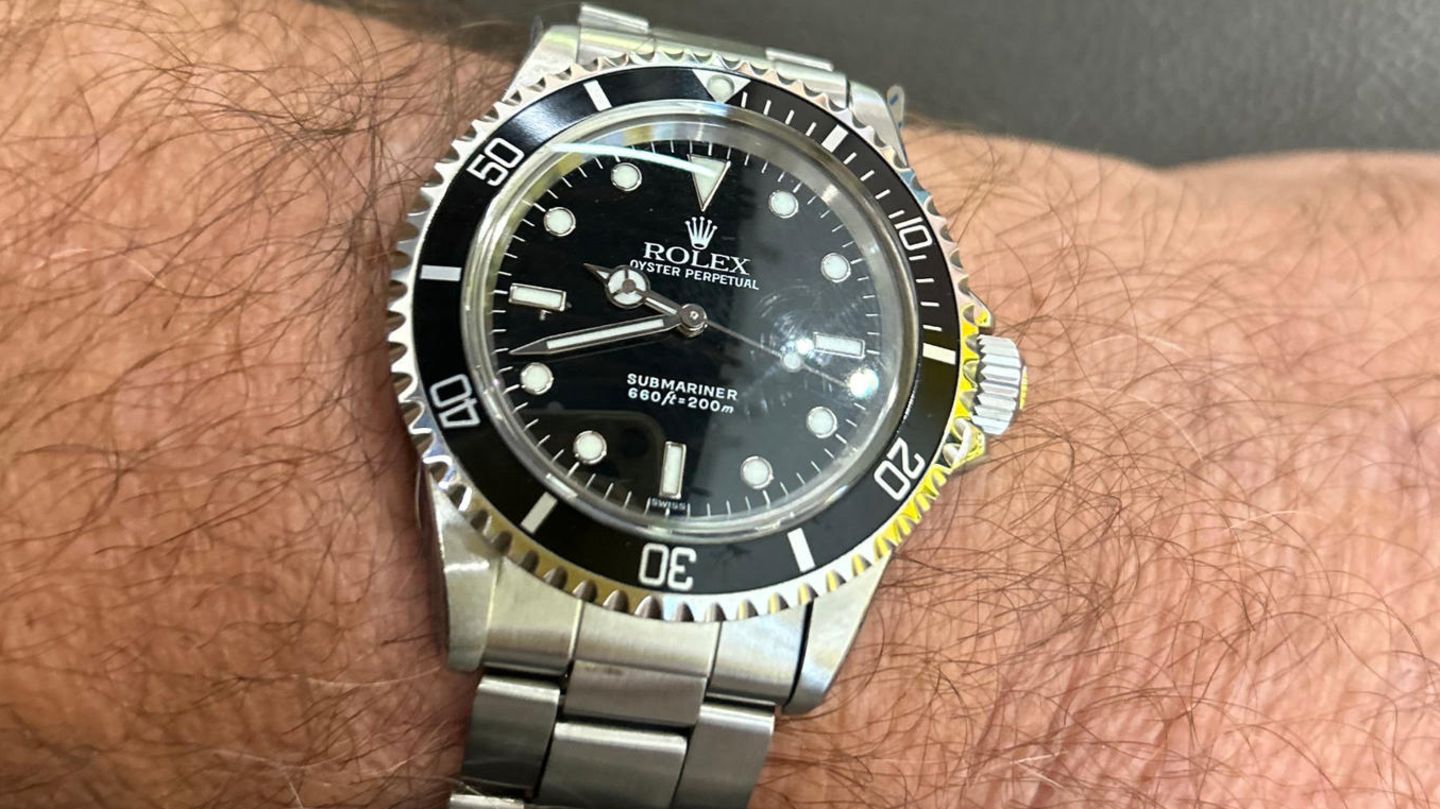 A Rolex was lying on the seabed – this is what it looks like after the restoration