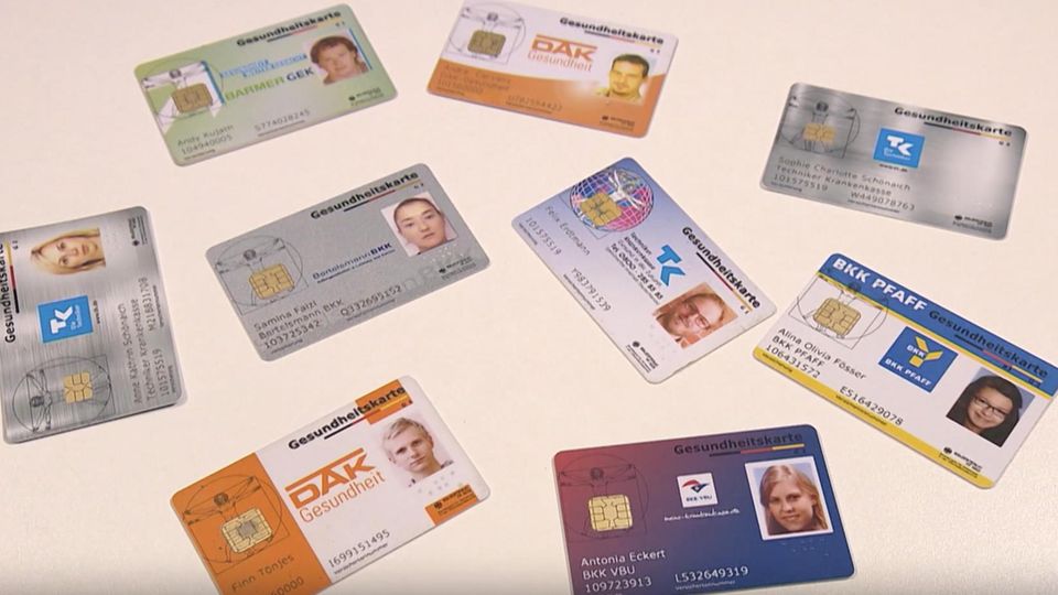 Auch wenn die Krankenkassenbeiträge gerade nicht erhöht werden, kann mit dem Wechsel der Krankenkasse unter Umständen einiges an Geld eingespart werden.     