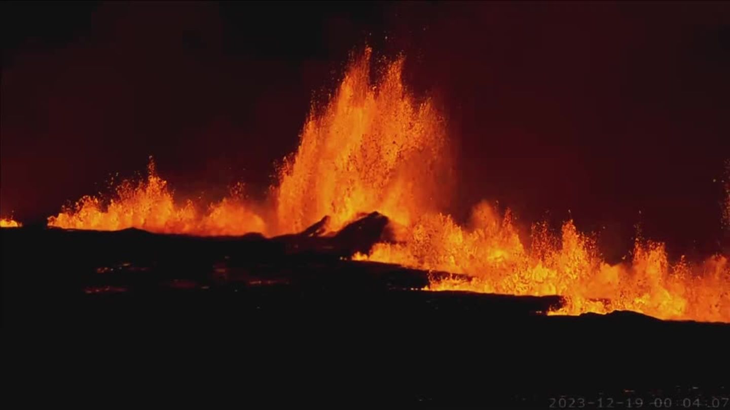 Video: Vulkanausbruch auf Island: Zwischen Bangen und Begeisterung