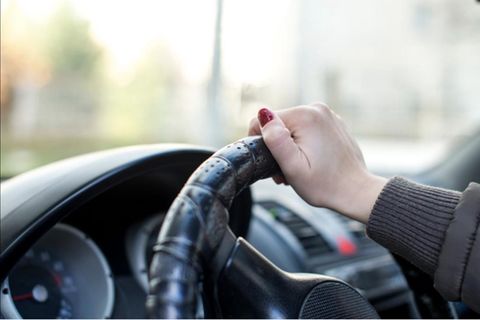 Test für Autofahrer: Theoretische Führerscheinprüfung – können Sie diese aktuellen Fragen richtig beantworten?