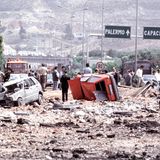 Allein gegen die Mafia  Er ist ein erfolgreicher Kämpfer gegen die Mafia, darum richtet sie ihn hin: Der Richter Giovanni Falcone wird in Capaci auf Sizilien von einer unter der Straße deponierten ferngezündeten Bombe getötet. Mit ihm sterben seine Frau und drei Leibwächter. Das Attentat brennt sich ins Bewusstsein der Italiener ein. Ein Umdenken beginnt: Harte Anti-Mafia-Gesetze werden verabschiedet, die Mitglieder der Cosa Nostra, der ’Ndrangheta oder der Camorra ins Gefängnis bringen werden.