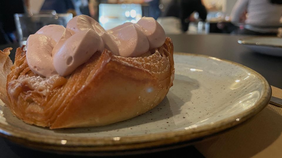 Teilchen im Café Kaf in Kopenhagen