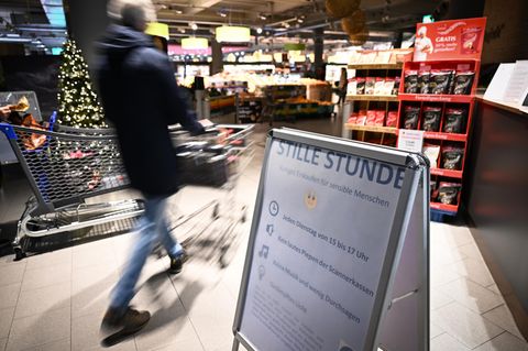 Stilel Stunde im Supermarkt in Konstanz