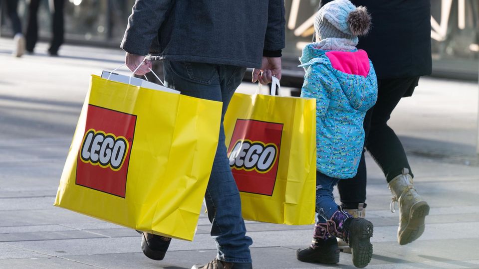 Streiks im Einzelhandel Verdi plant Aktionen bis kurz vor Weihnachten