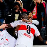 Die vergangenen beiden Saisons ist der VfB Stuttgart knapp am Abstieg vorbeigeschrammt. Diese Saison sieht es bislang deutlich besser aus. Auch dank Serhou Guirassy stehen die Stuttgarter mit 34 Punkten auf Platz 3 der Tabelle. Die sechs Punkte zum Klassenerhalt schaffen sie da bestimmt auch noch. 