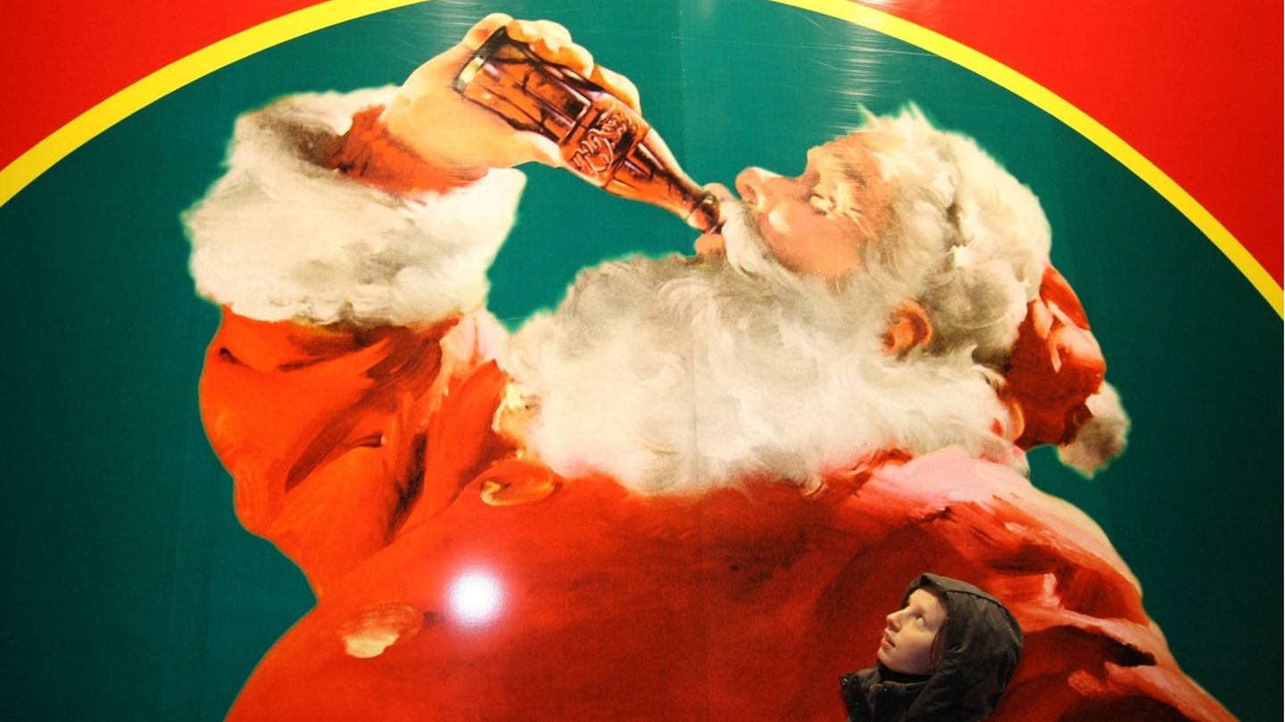 Santa Claus: Coca-Cola hat ihn nicht erfunden, sondern nur adaptiert Eine Coca-Cola Werbung mit Santa Claus