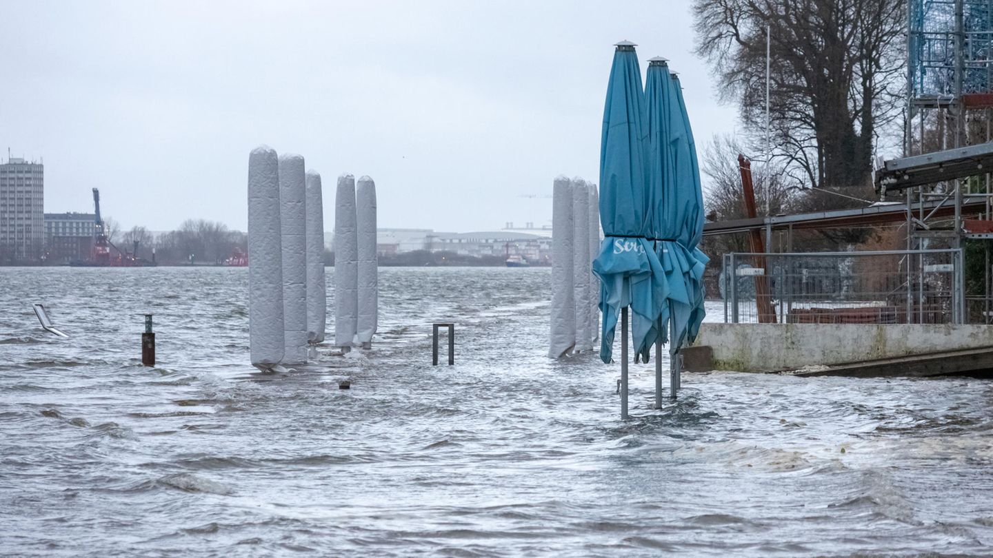 Strand in Övelgönne, Hamburg