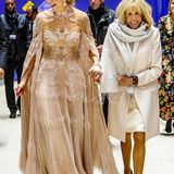 Königin Máxima in einer hellen Couture-Robe