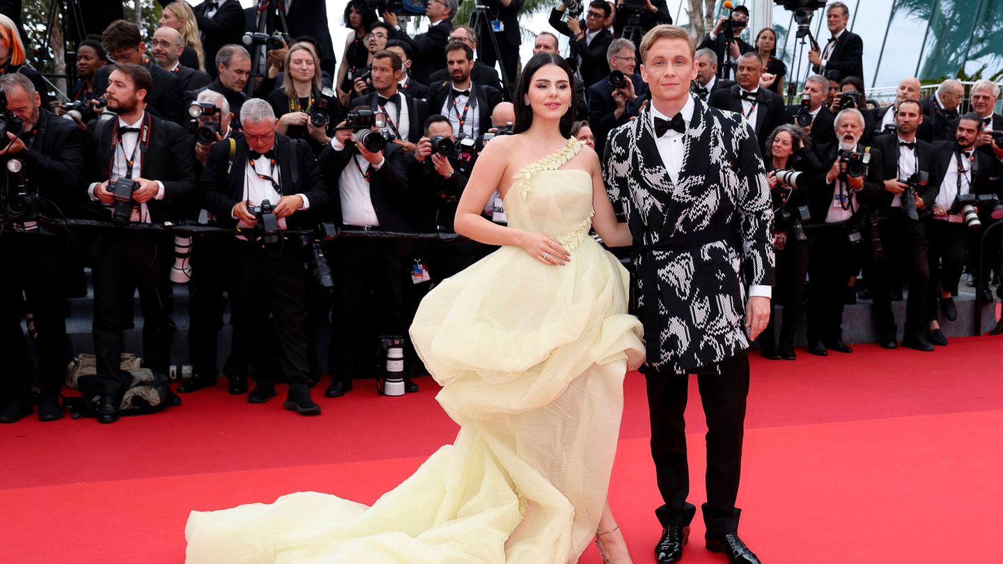 Ruby O. Fee und Matthias Schweighöfer auf dem roten Teppich in Cannes