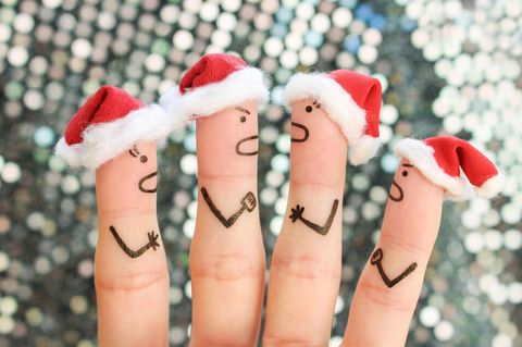 Vier Fingerpuppen im Streit