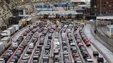 Verkehrsstau vor Weihnachten bei Dover