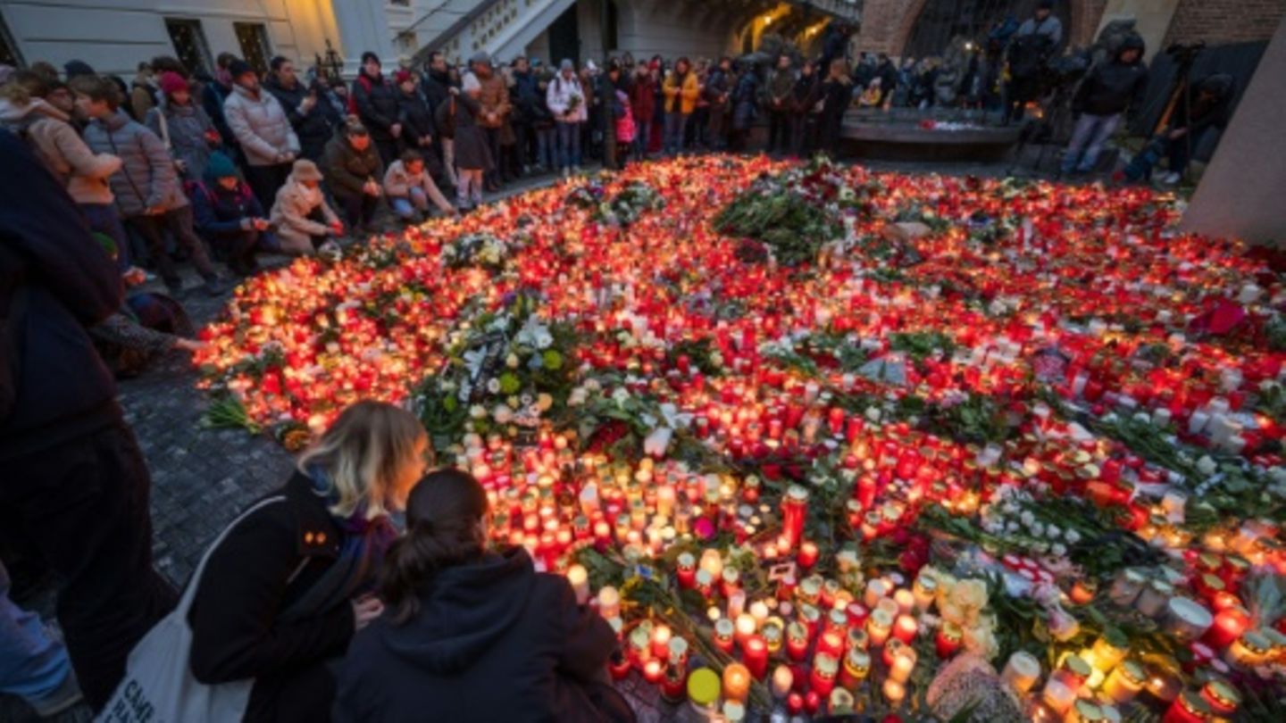 Suche nach Motiven für Schusswaffenangriff in Prag dauert an