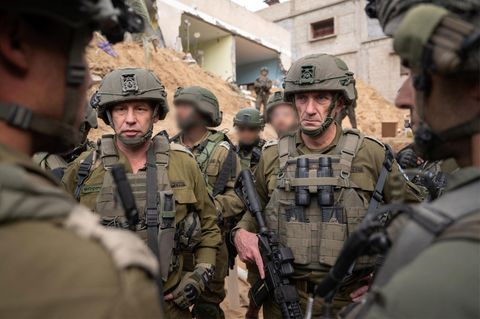 Die israelische Armee weitet die Bodenoffensive im Gazastreifen weiter aus