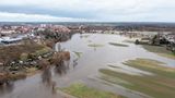 Felder und Wiesen am Fluss Ohre in Wolmirstedt (Landkreis Börde) sind teilweise überflutet