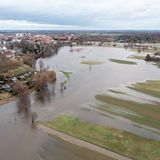 Felder und Wiesen am Fluss Ohre in Wolmirstedt (Landkreis Börde) sind teilweise überflutet