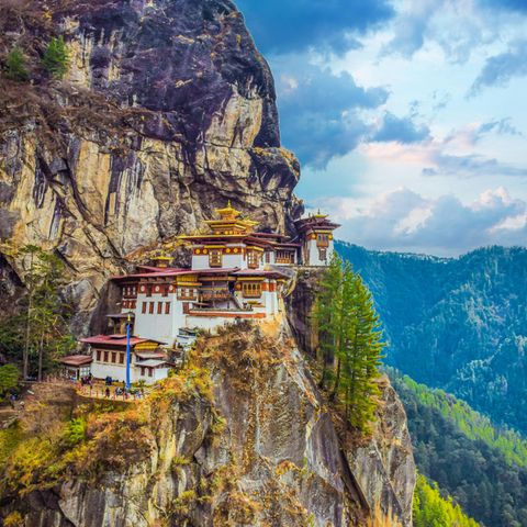 Das Königreich Bhutan gilt als Reiseziel der Extraklasse – und zwar nicht nur wegen den hohen Preisen