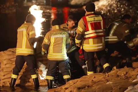 Hochwasser: Anwohner entwenden laut Feuerwehr Sandsäcke von Deichen